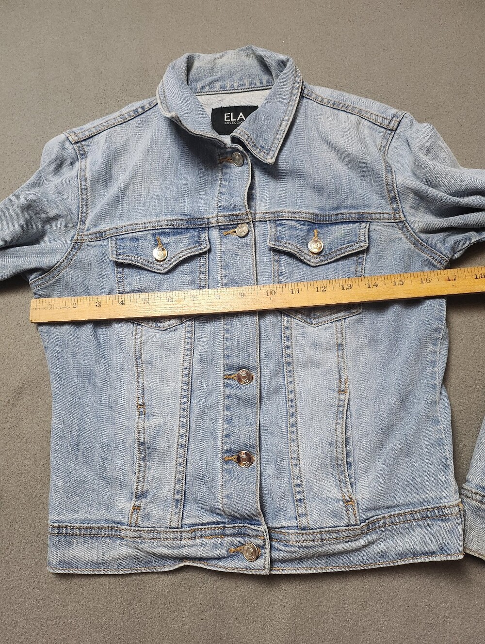 ELA COLECCIÓN Light Wash Denim Trucker Jacket Size S – Classic Button-Up - Picture 8 of 8